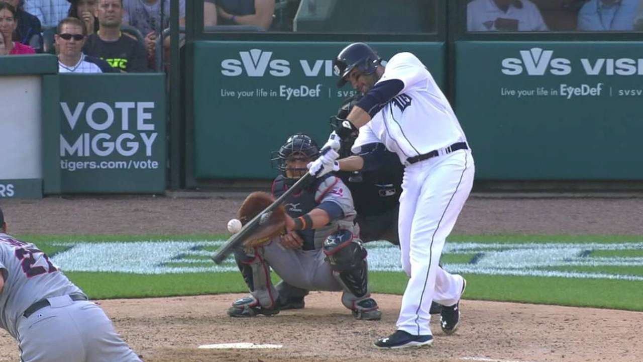 Martinez laments game-ending double play