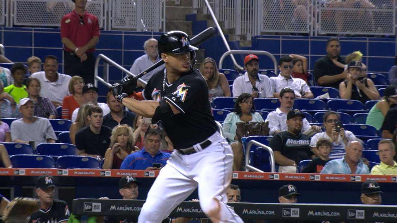 Giancarlo Stanton fue co Jugador de la Semana en la Liga Nacional