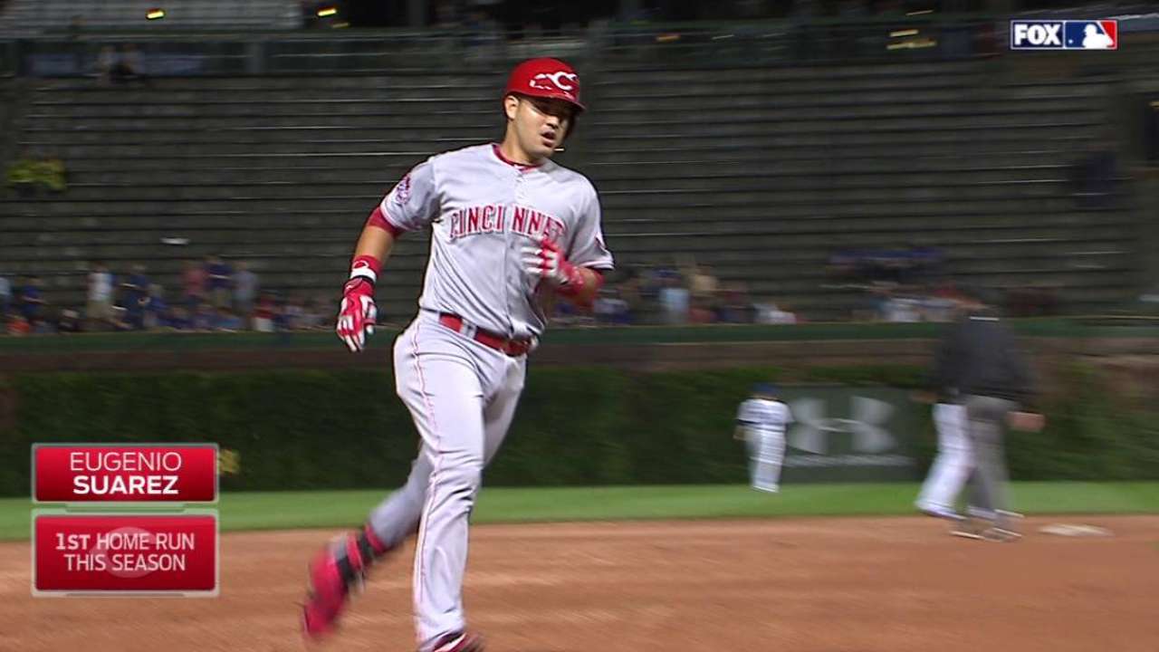 Suarez's game-tying homer