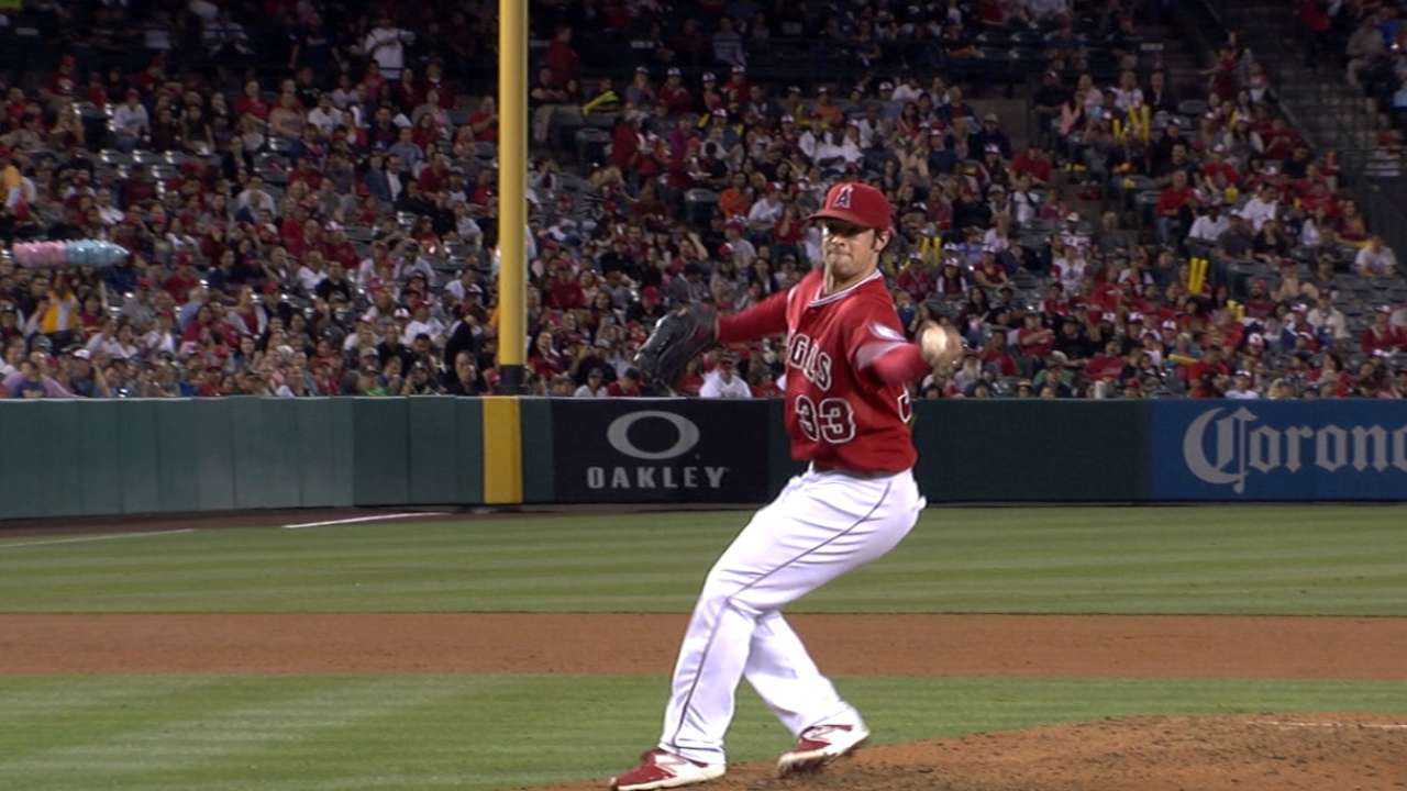 Wilson barehands comebacker
