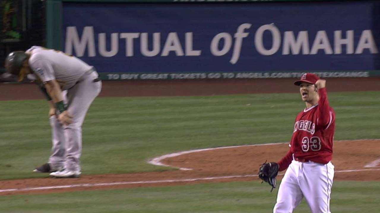 Navarro starts double play