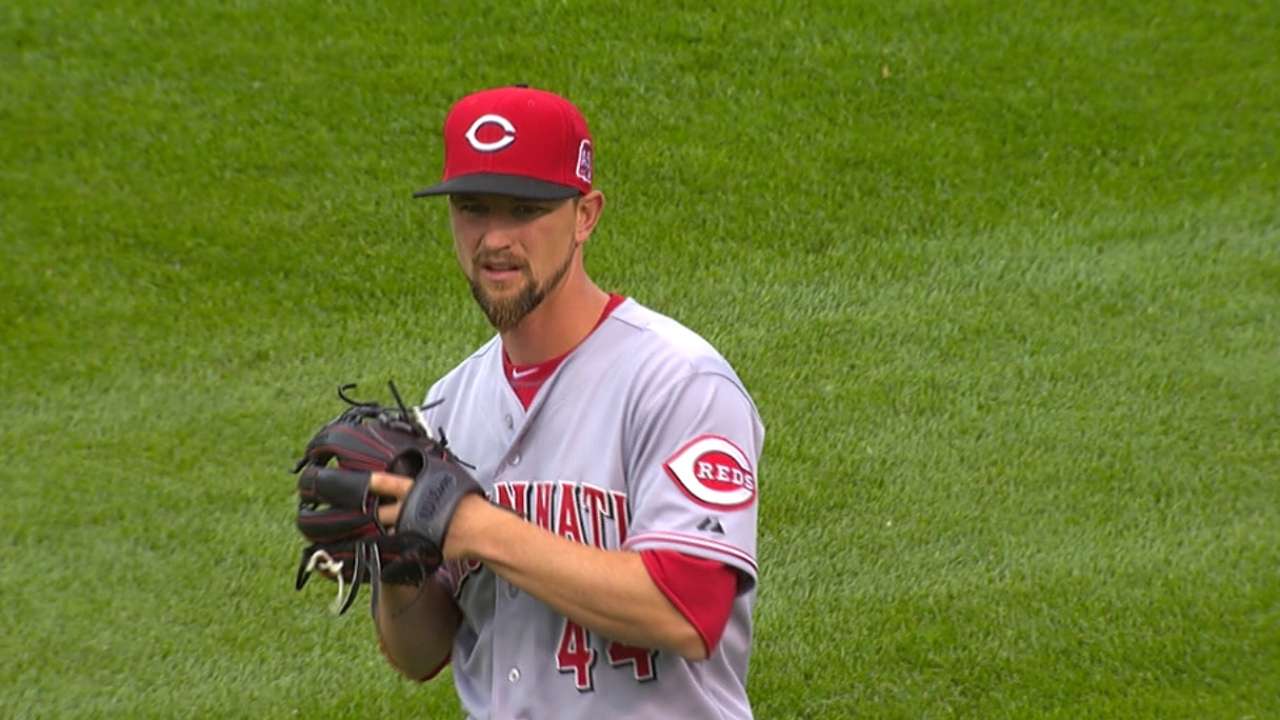 Rain delay bottles up Leake's efficient effort