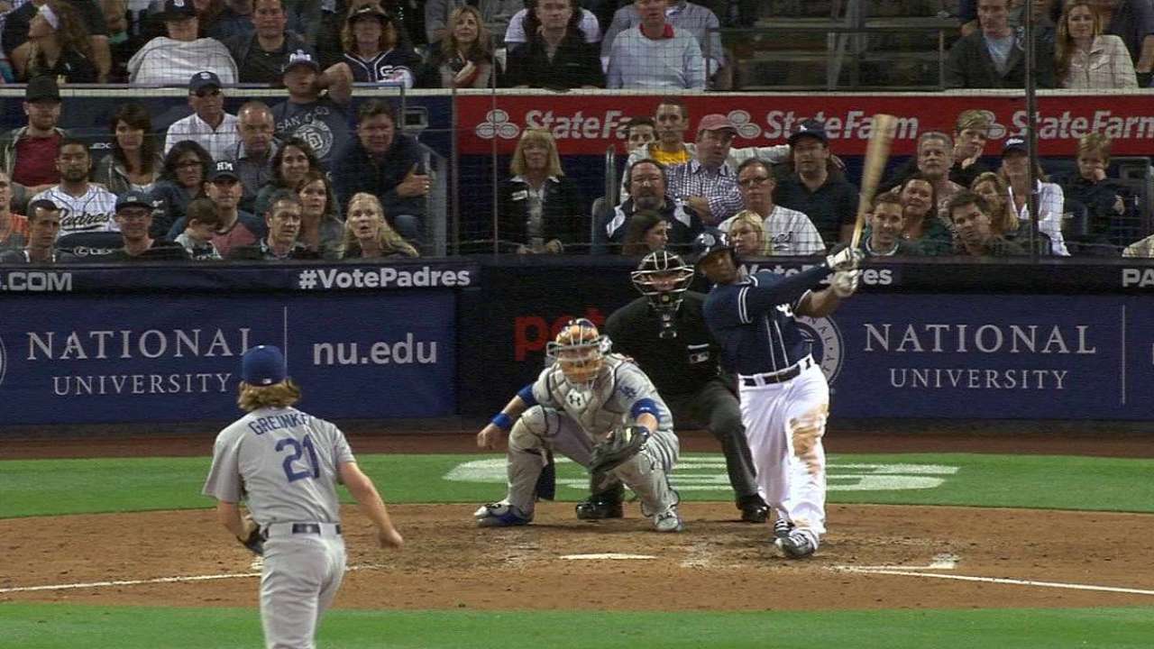 Upton's homer in 8th lifts Padres over Dodgers