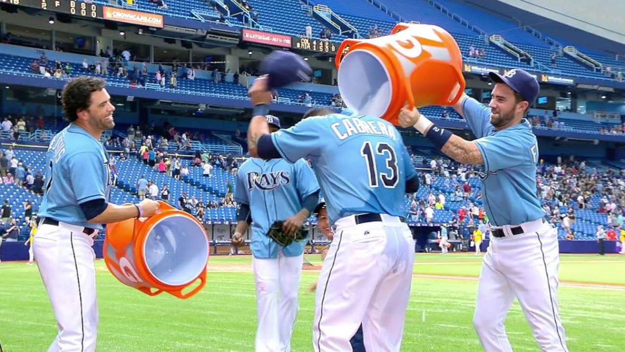 Cabrera comes up big with game-winning homer