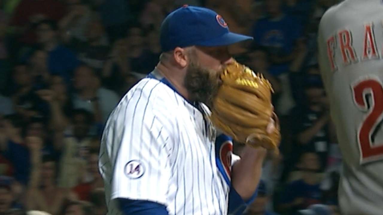 Motte works out of jam in 9th