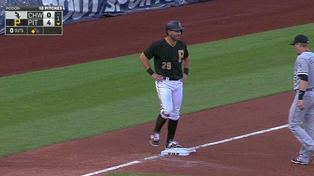 Liriano domina y Piratas apabullan a White Sox