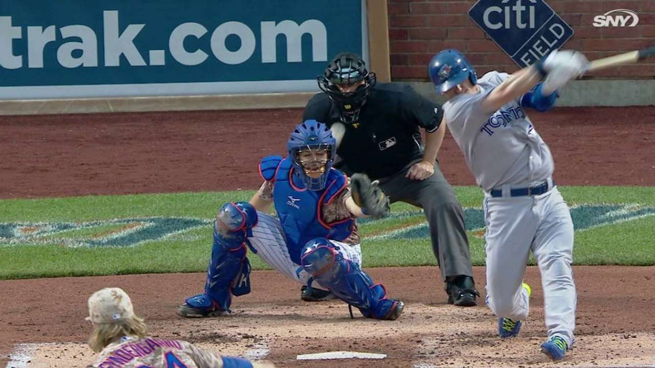 Ump exits Jays-Mets game after foul to mask