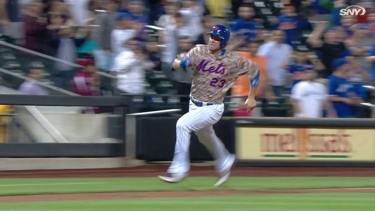 Duda's game-tying RBI single