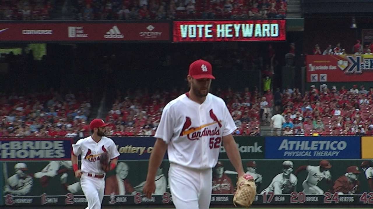 Cards outlast rain, Twins for 5th straight win