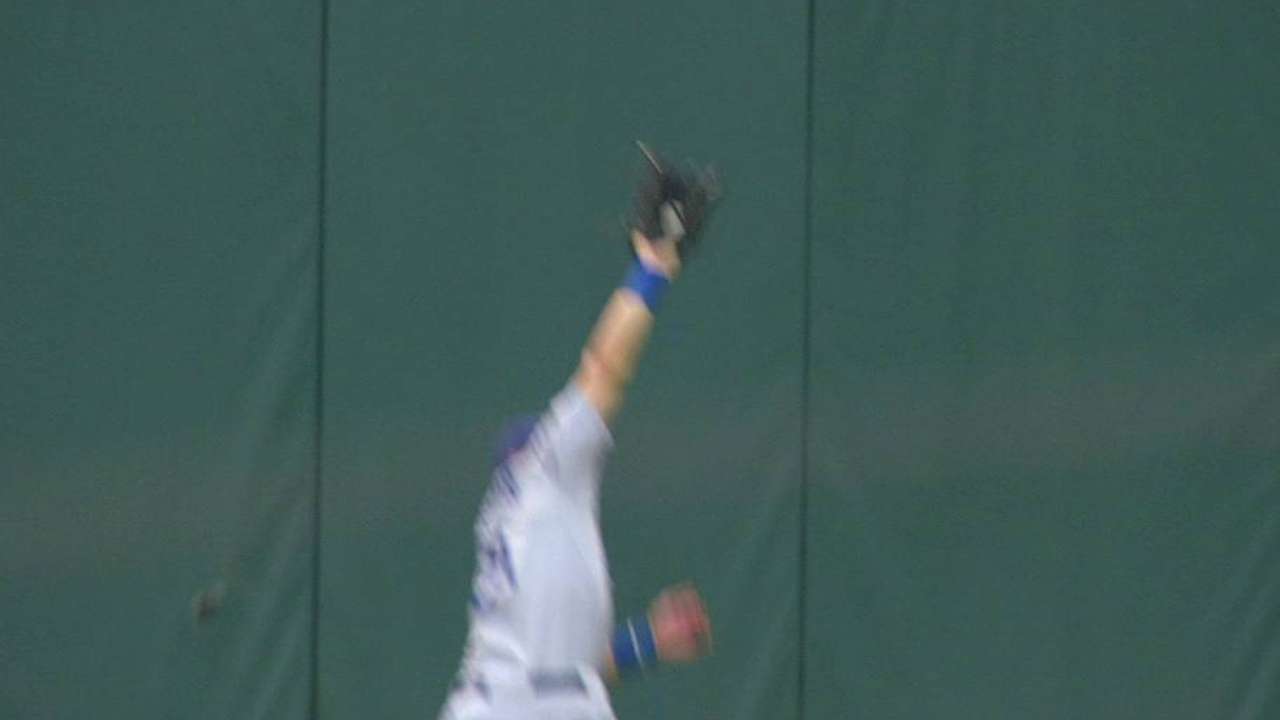 Pederson runs it down