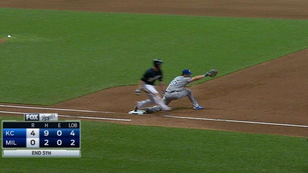 Infante's barehanded play