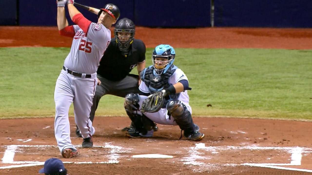 Robinson, Espinosa break out in Nats' win