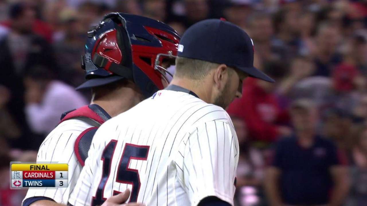 Cards' missed chances lead to loss vs. Twins