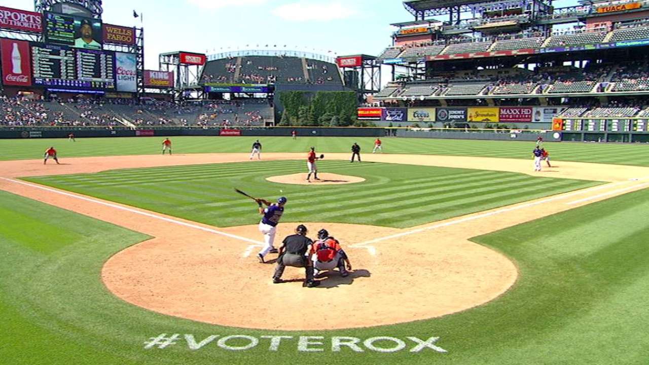 Rosario's RBI single