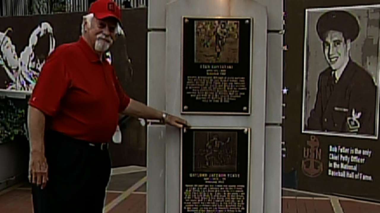 Perry inducted into Indians HOF