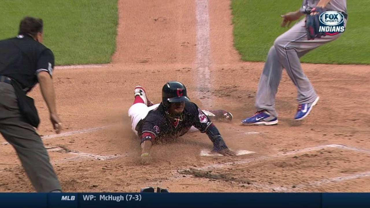 Lindor scores on wild pitch