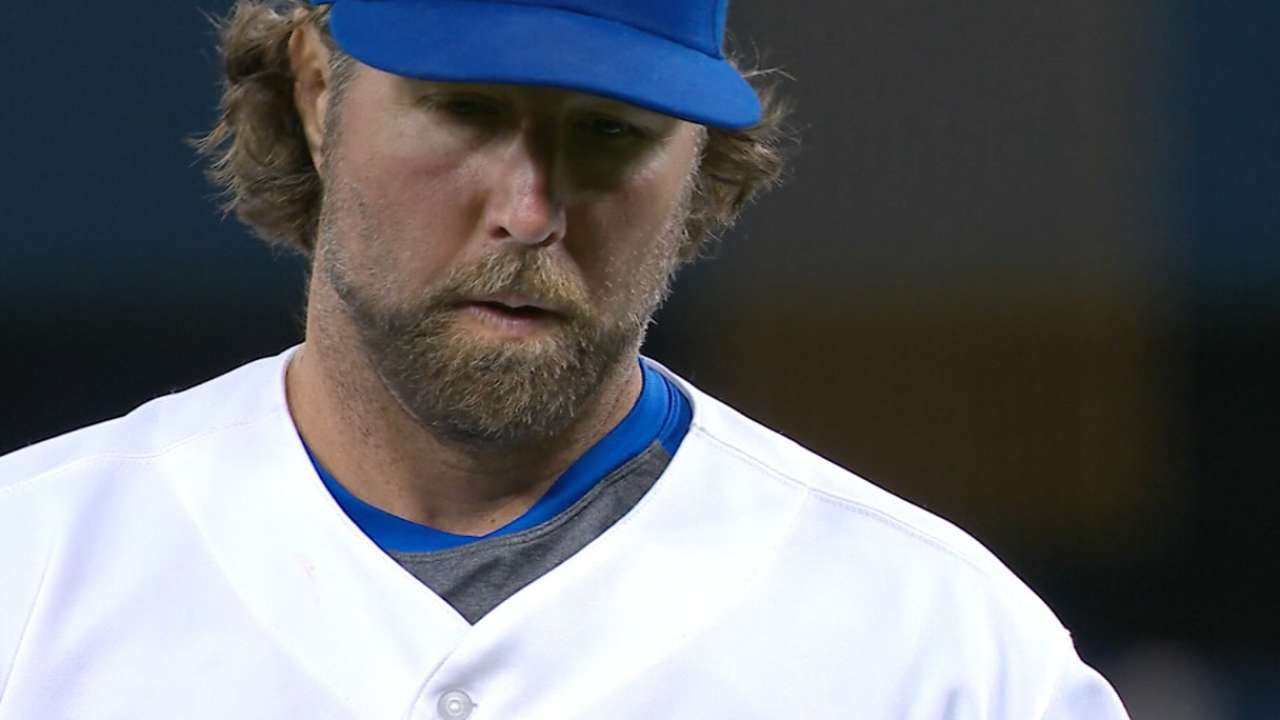 Dickey's dominant outing