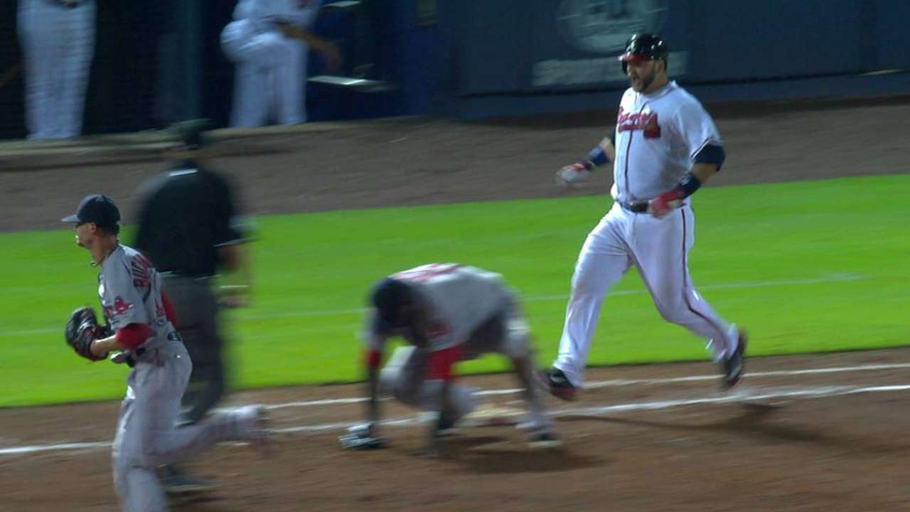 Braves score two on error