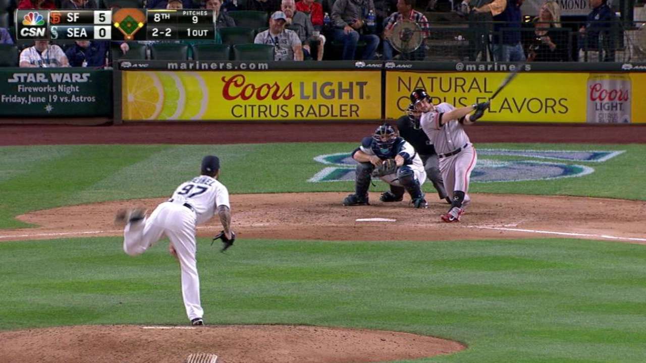 Vogelsong shines as Giants shut out Mariners