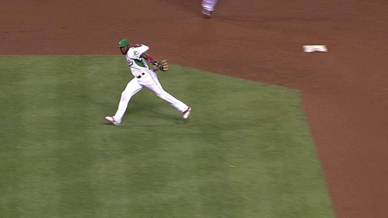 Phillips' barehanded play
