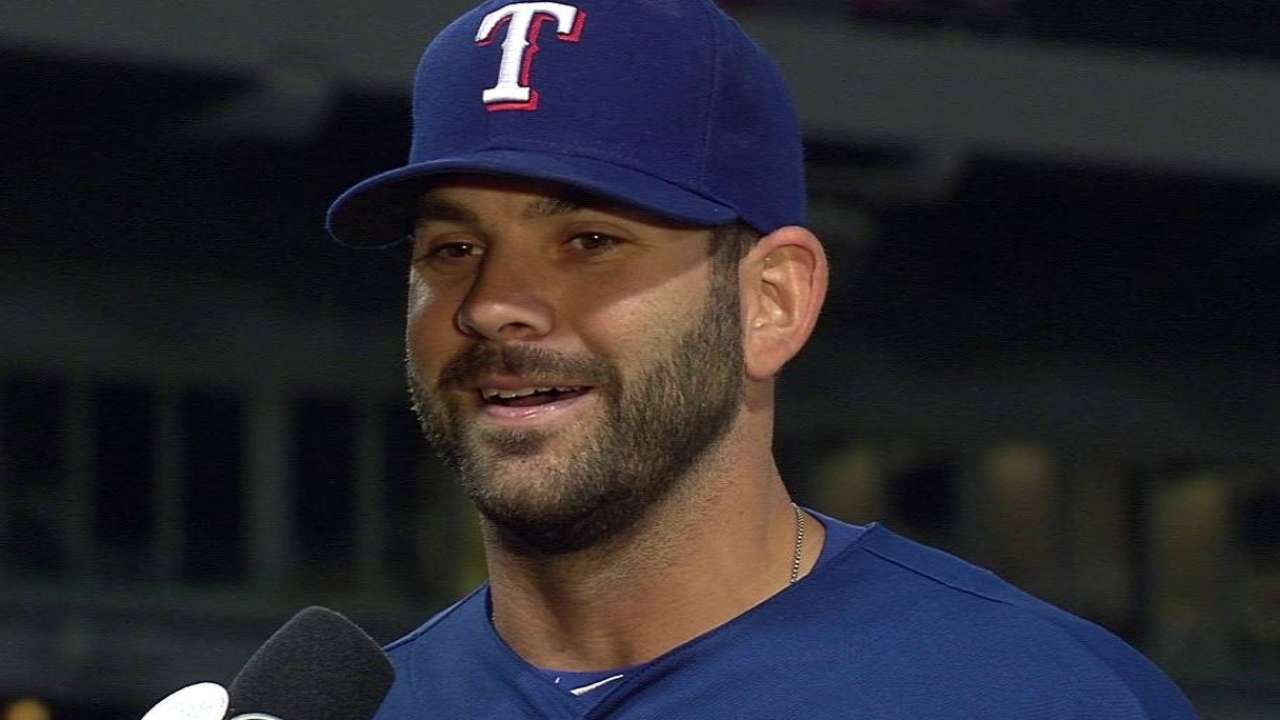 Weary Rangers come through late in Chicago
