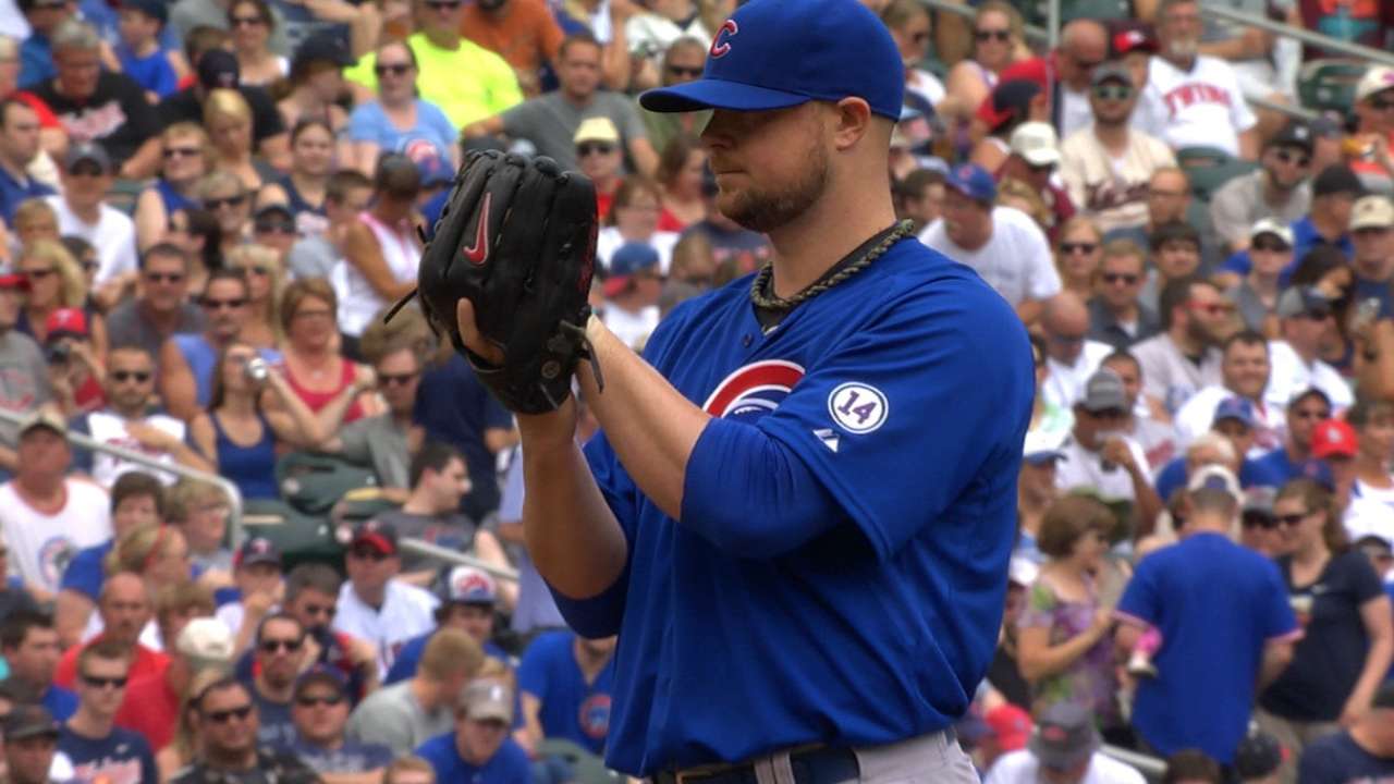 Lester's strong outing