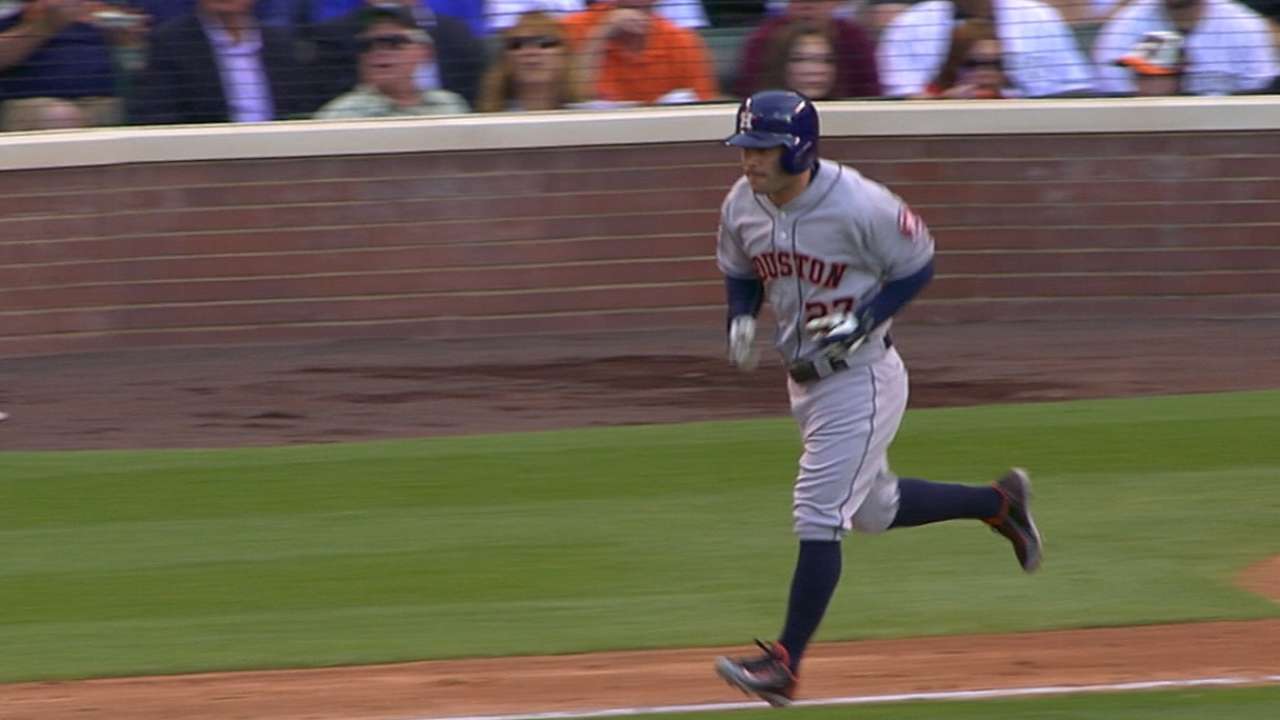 Altuve nearing return to Astros