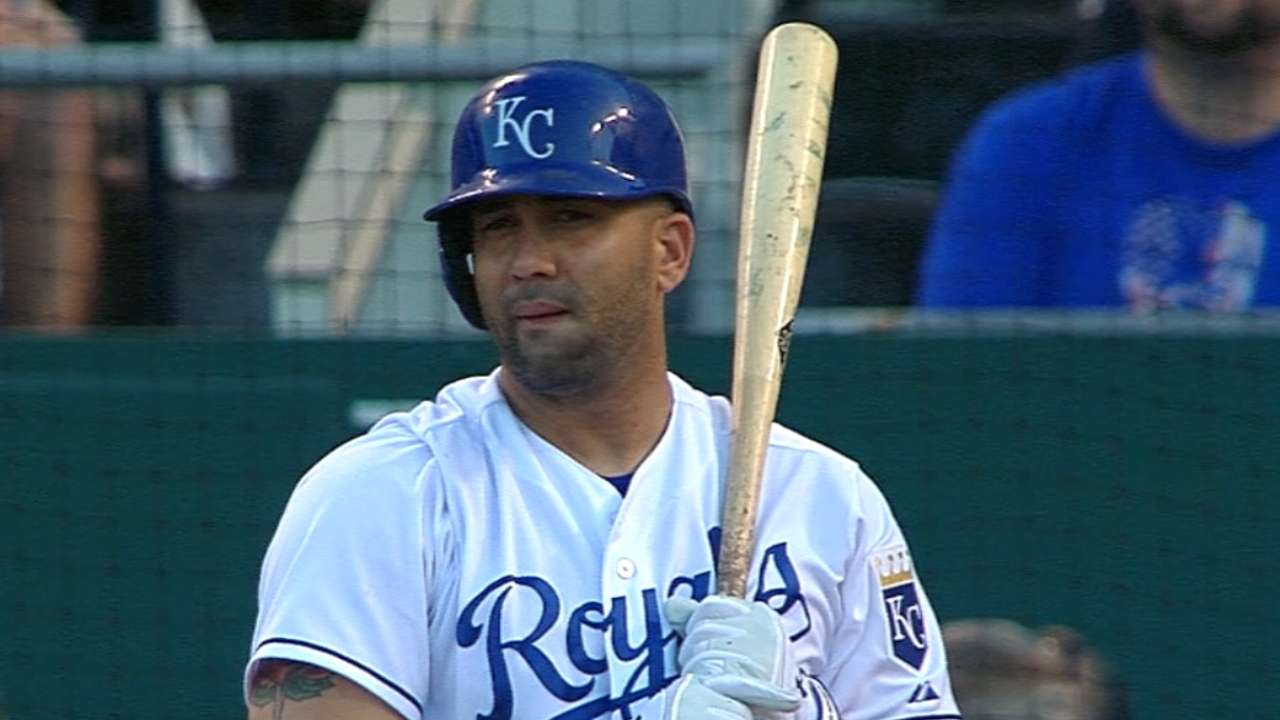 Royals roll past Red Sox behind 5-run inning