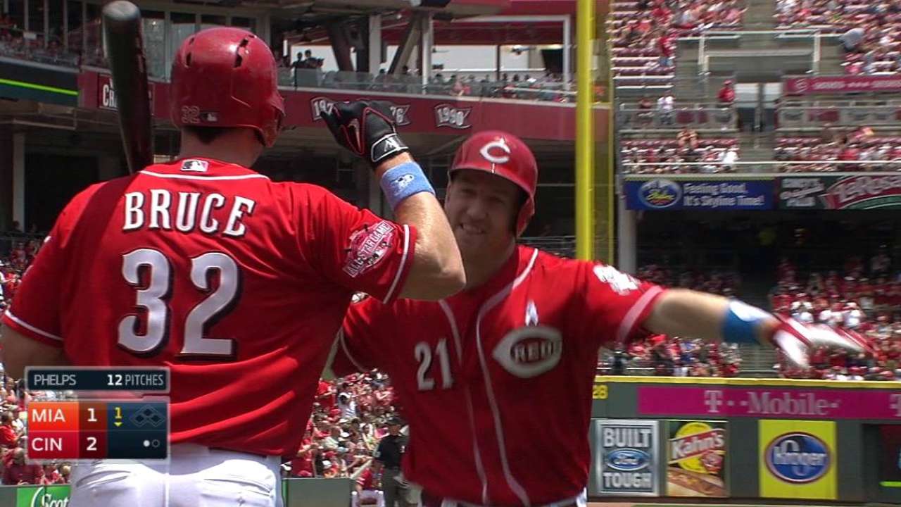 Frazier, Bruce power Reds to victory