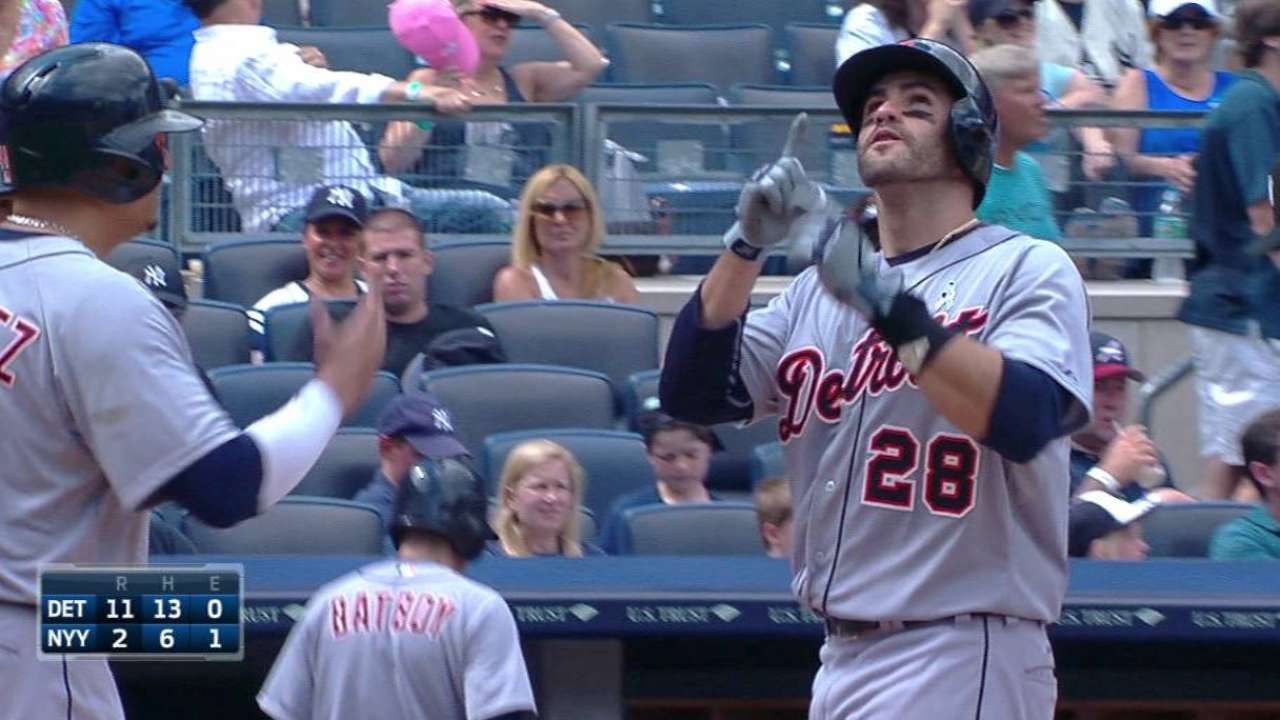 J.D. blasts three HRs as Tigers rout Yanks