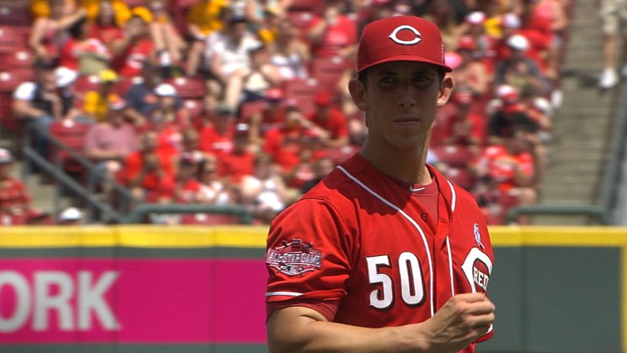 Lorenzen, two Reds homers sink Marlins