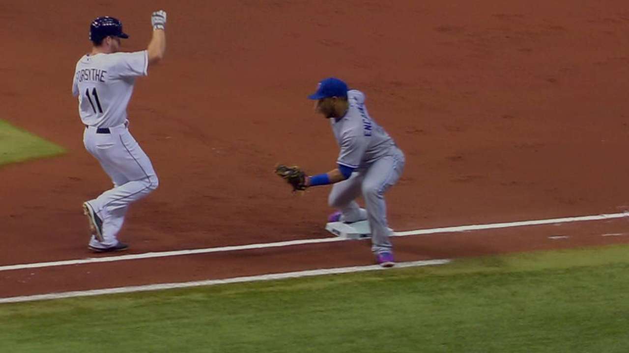 Encarnacion's great scoop