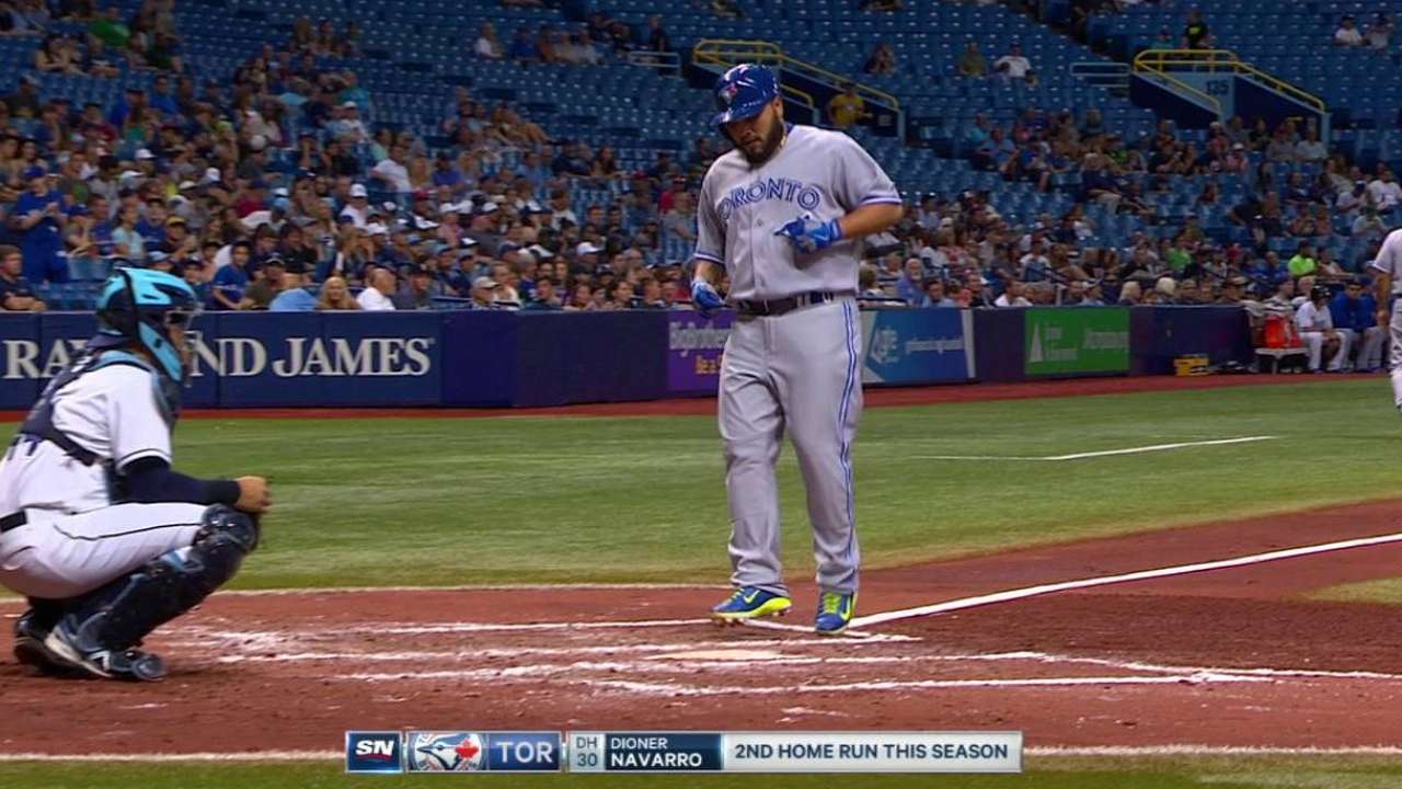 Navarro's solo shot to right