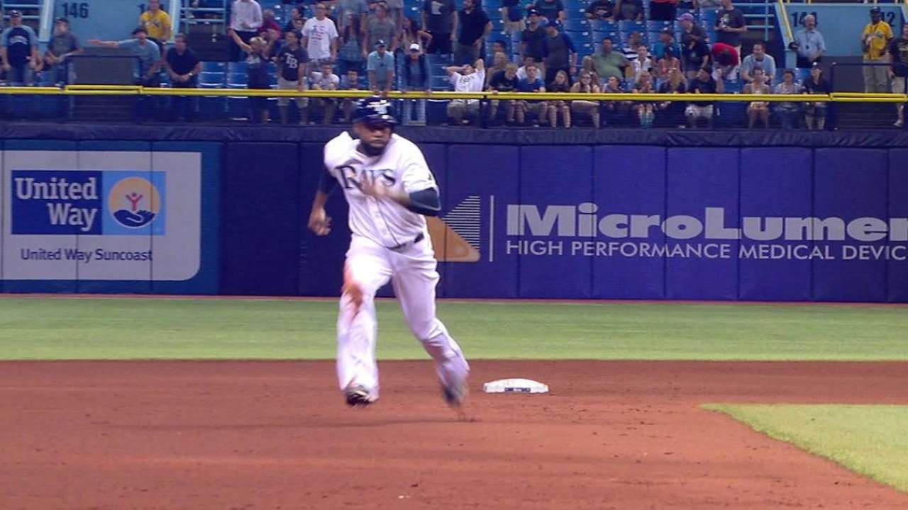 Butler sparks Rays with hustle on wacky relay