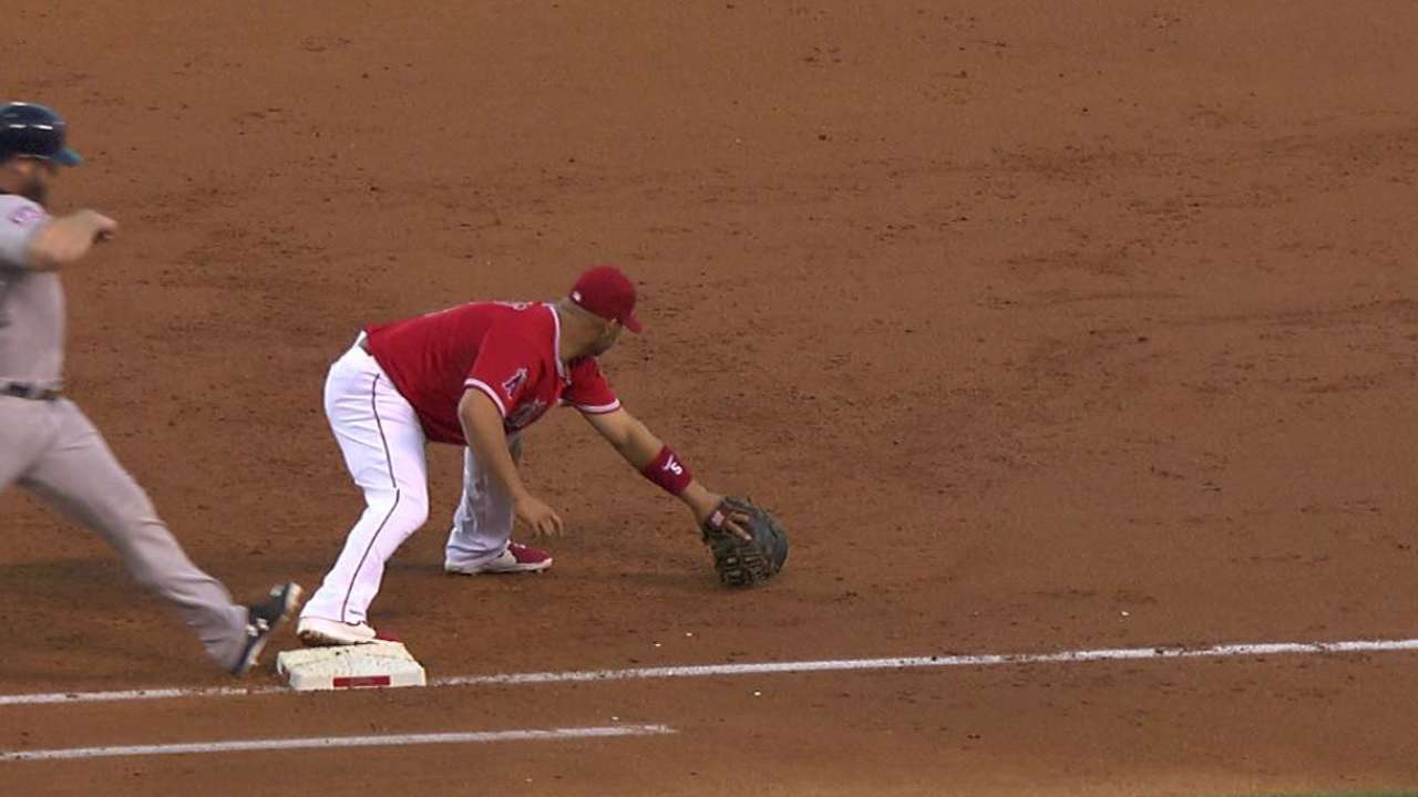 Aybar's great play