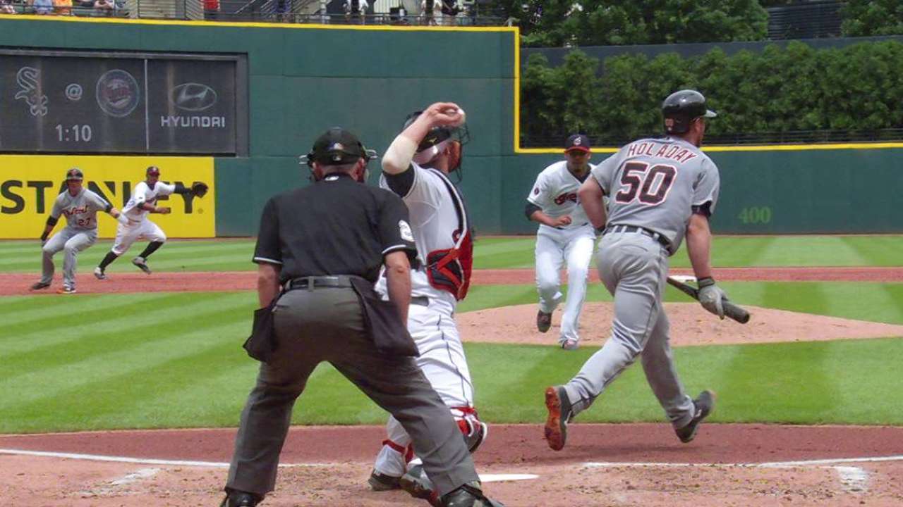 Romine steals third