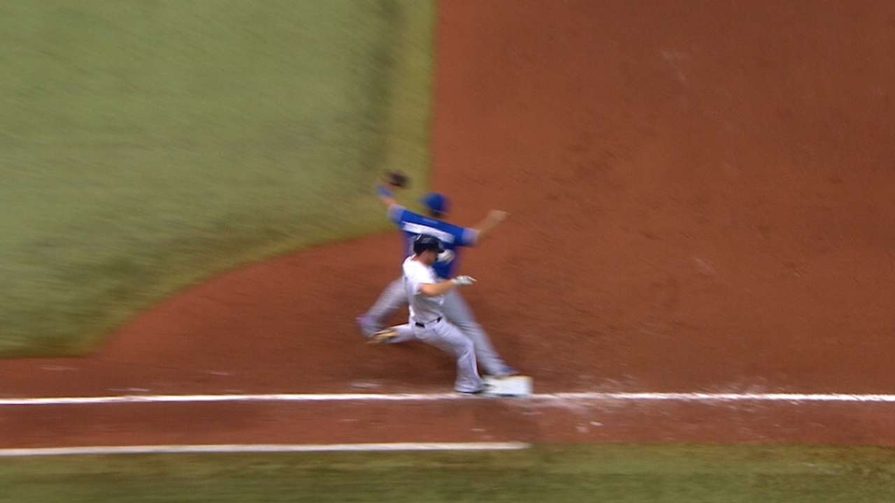 Estrada loses perfecto in 8th