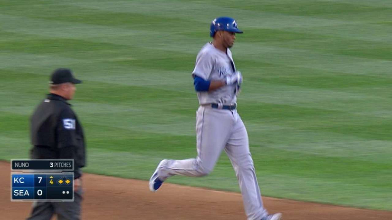 Escobar a late scratch due to split nail bed