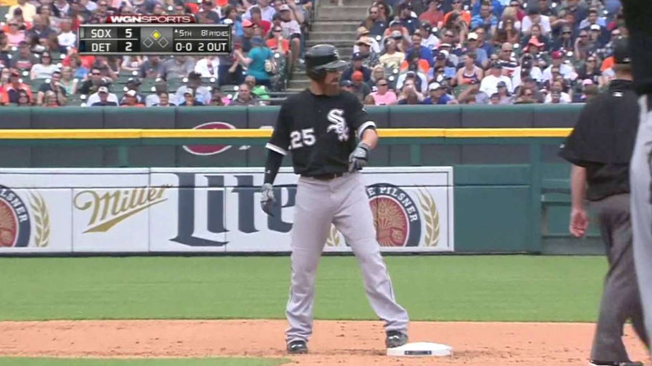 LaRoche's two-run double