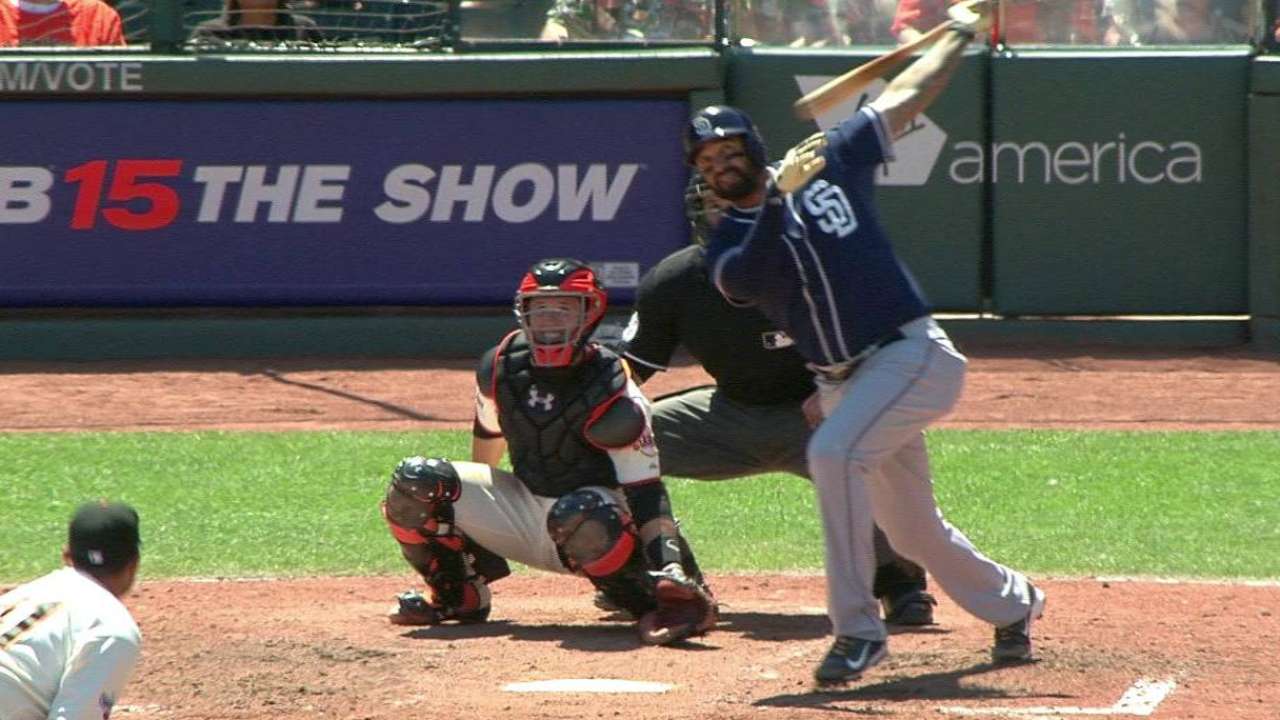 Padres despiertan tarde y dejan escapar serie con Gigantes