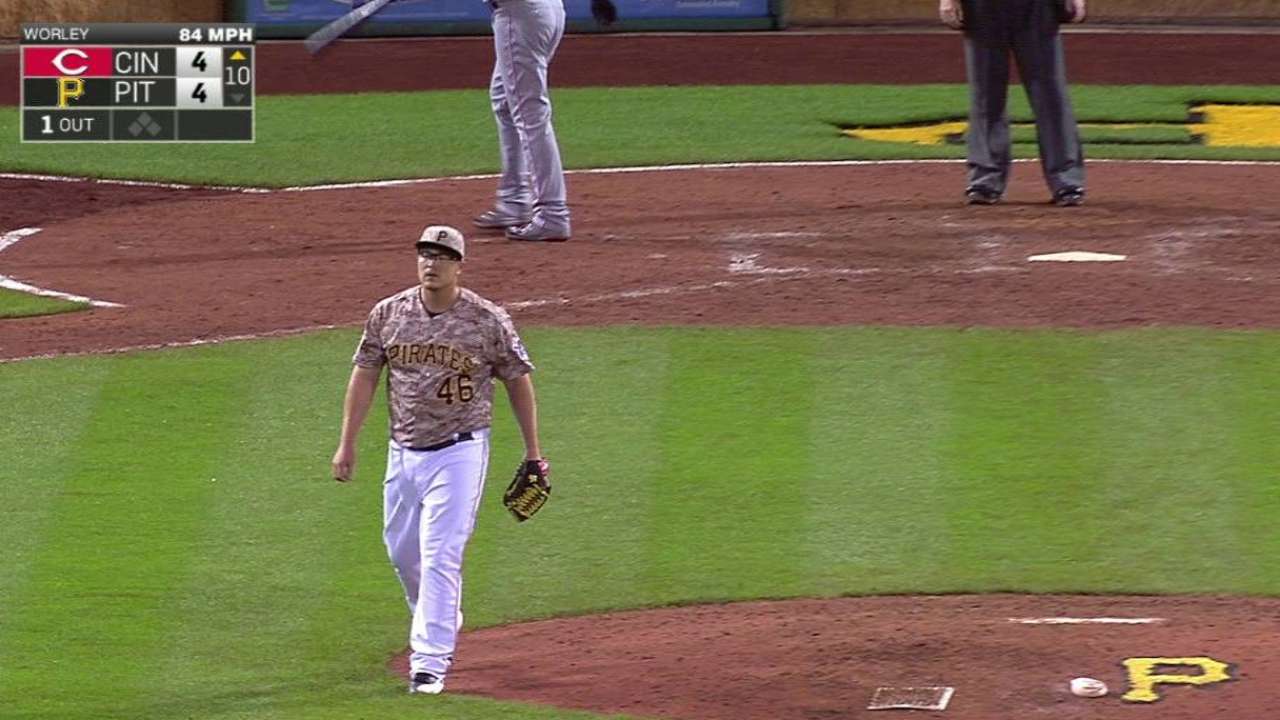 Despite Burnett's effort, 'pen has another long night