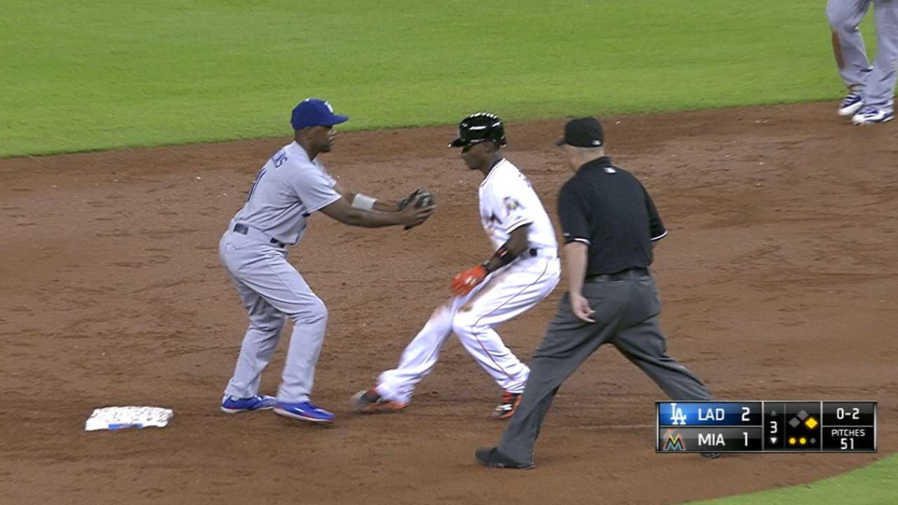 Anderson picks off two in 3rd