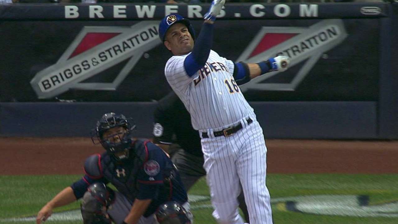 Ramírez ayuda a Lohse, Milwaukee a vencer a Twins