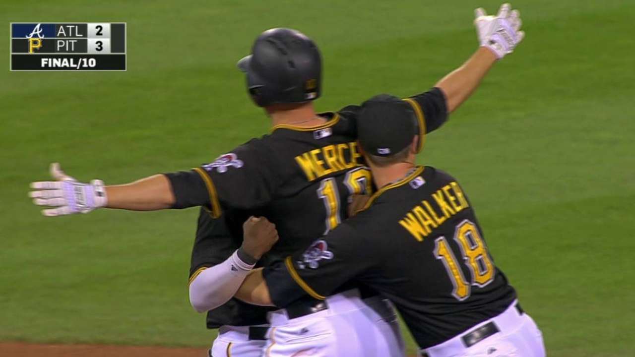 Mercer's walk-off double leads Pirates over Braves