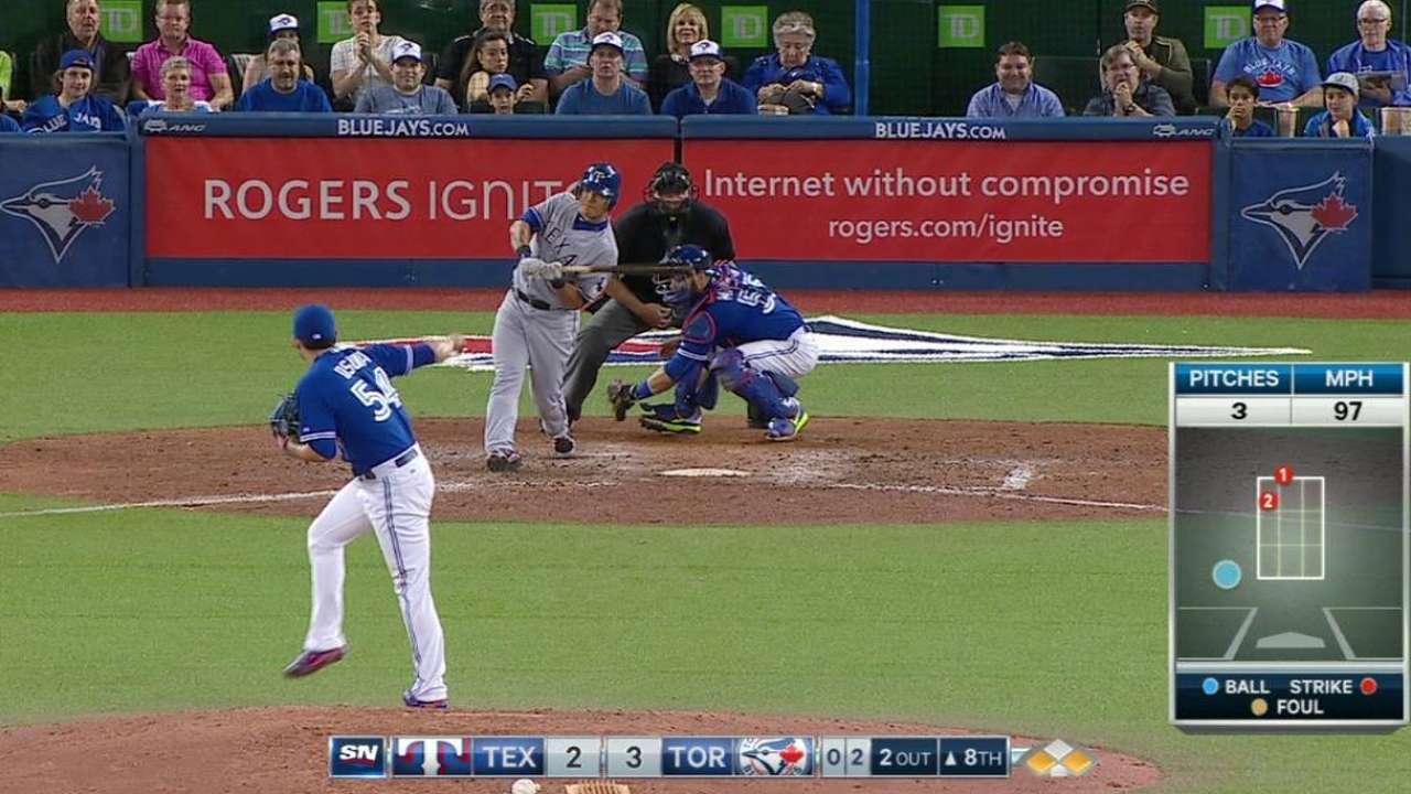 Osuna keeps Blue Jays ahead