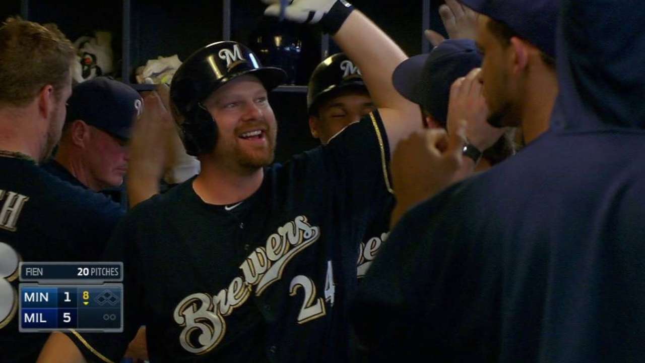 Lind's two-run shot