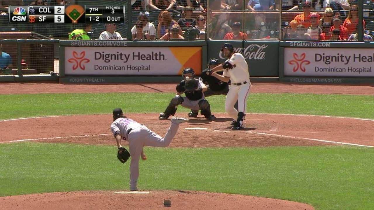 Bumgarner's solo homer