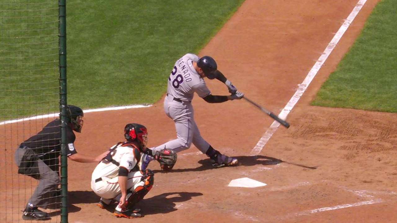 HRs de Arenado no salvan a Rockies de derrota