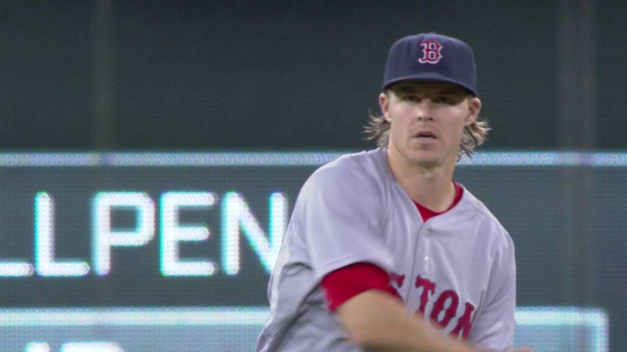 Holt's nice play up the middle