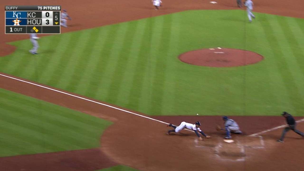 Astros blanquean a los Reales con joya de Dallas Keuchel